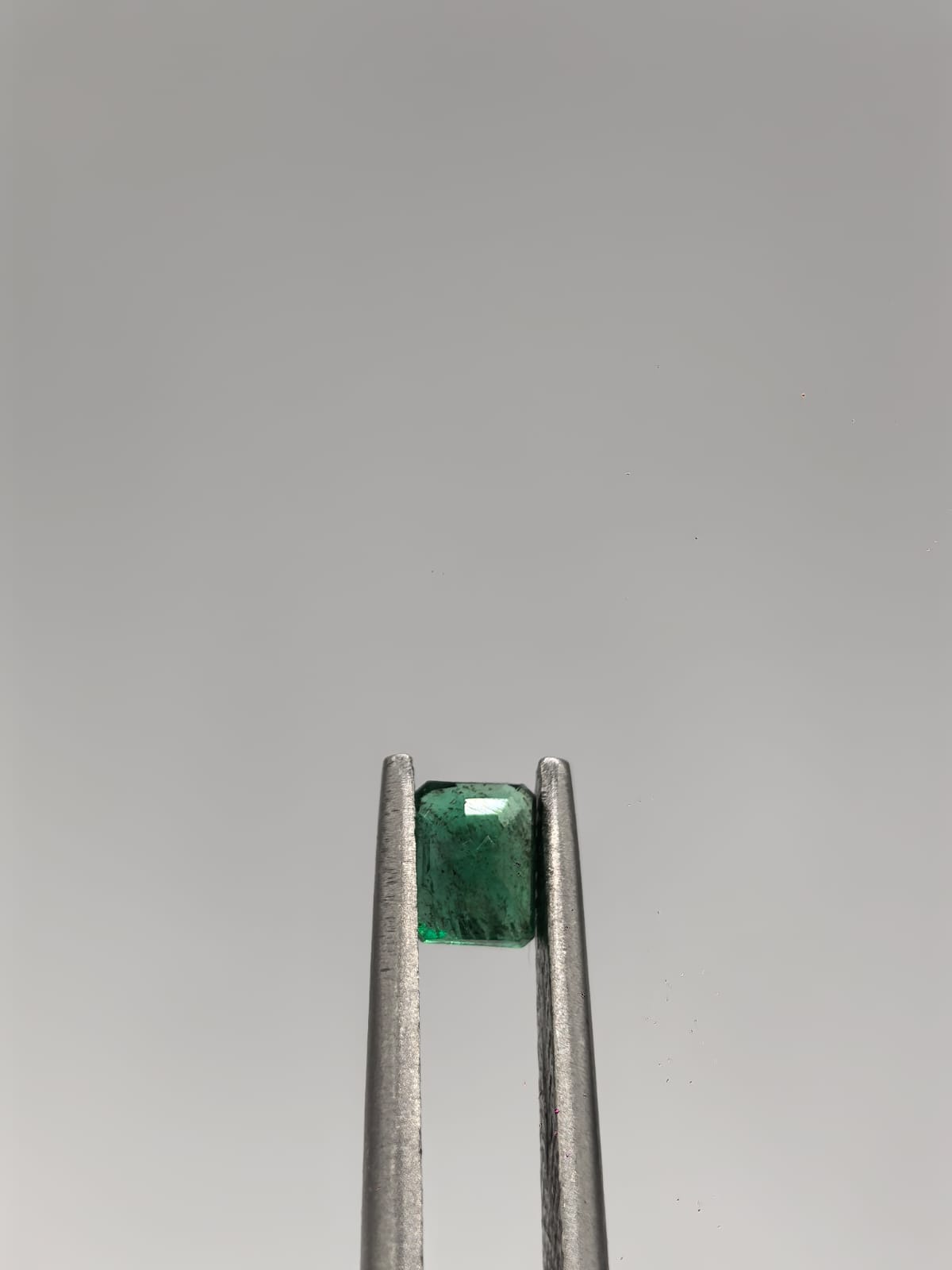 Esmeralda colombiana rectangular de 0.31ct