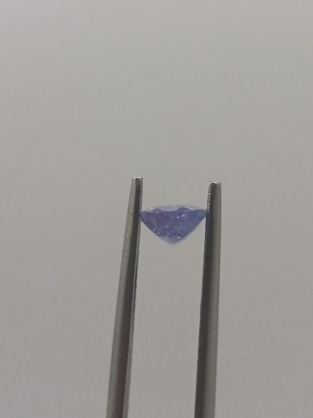 Tanzanita ovalada de 0.73ct