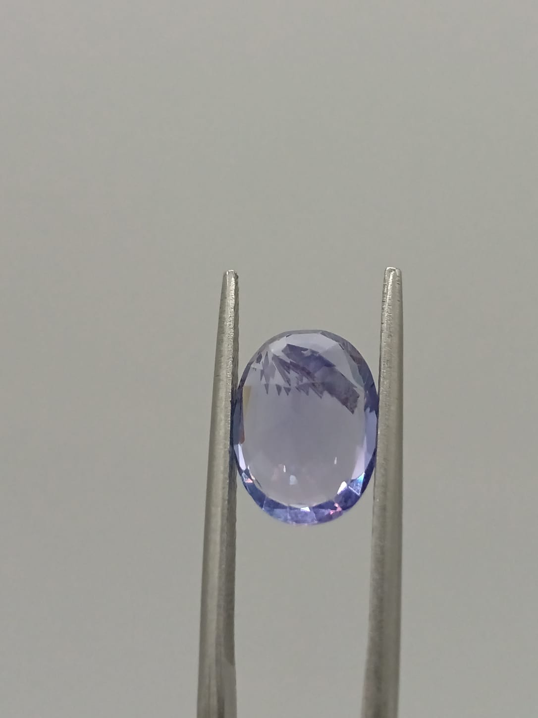 Tanzanita ovalada de 2.79ct
