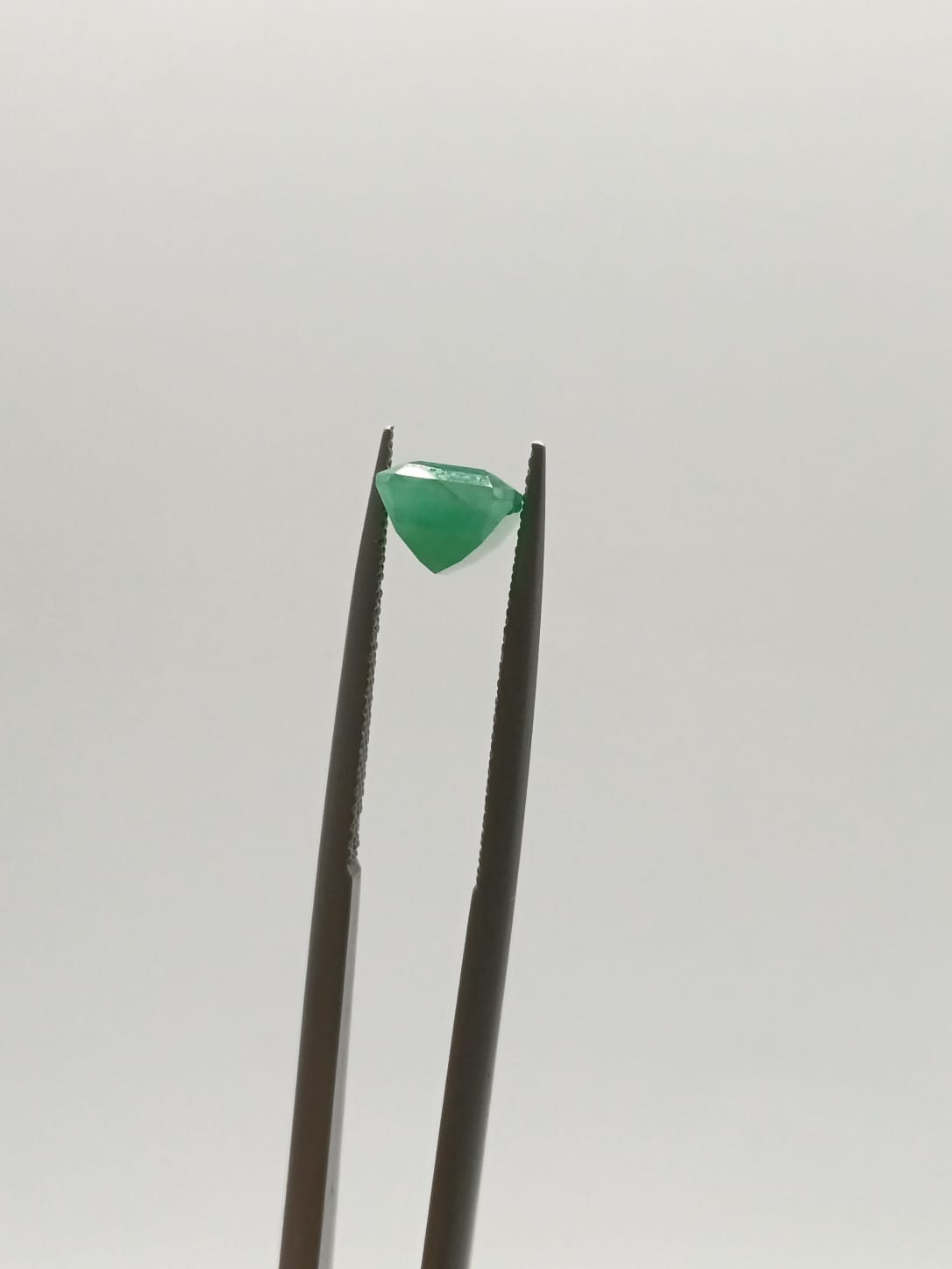 Esmeralda brasileña rectangular de 2.66ct