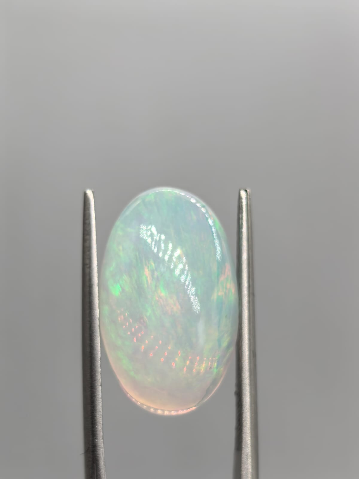 Ópalo ovalado de 5.77ct