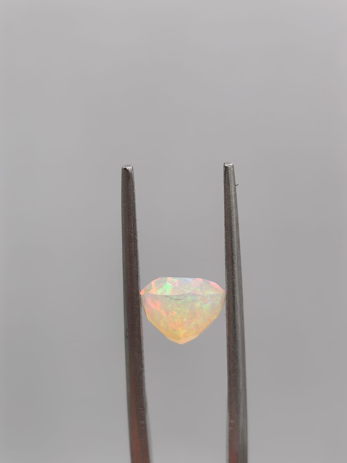 Ópalo forma de gota de 2.02ct