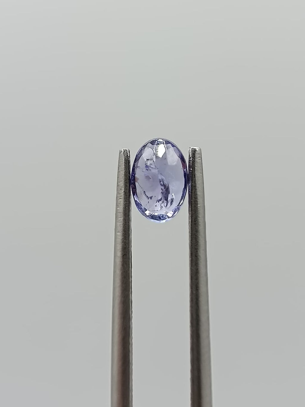 Tanzanita ovalada de 0.54ct