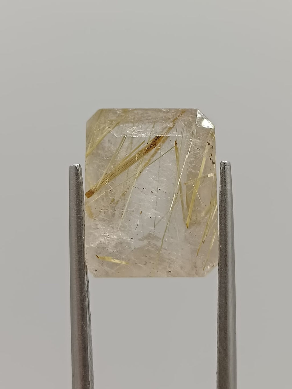 Cuarzo rutilado rectangular de 7.45ct
