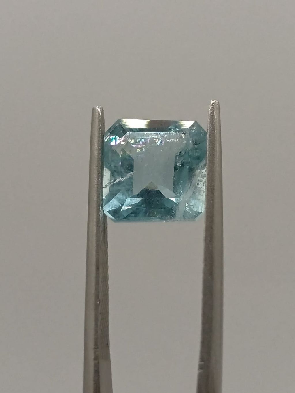 Aguamarina cuadrada de 2.76ct
