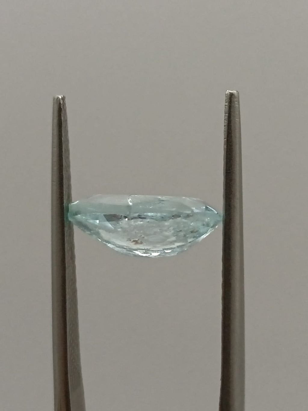 Aguamarina forma de gota de 1.89ct