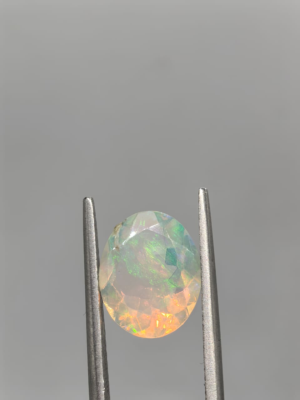 Ópalo ovalado de 1.96ct