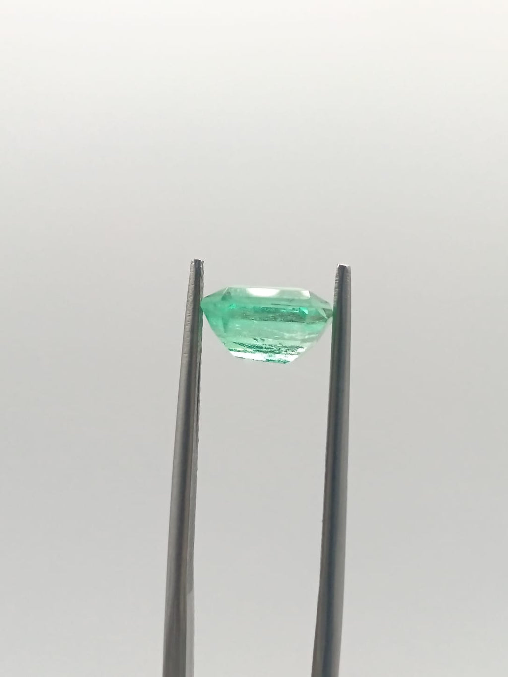 Esmeralda colombiana rectangular de 1.97ct