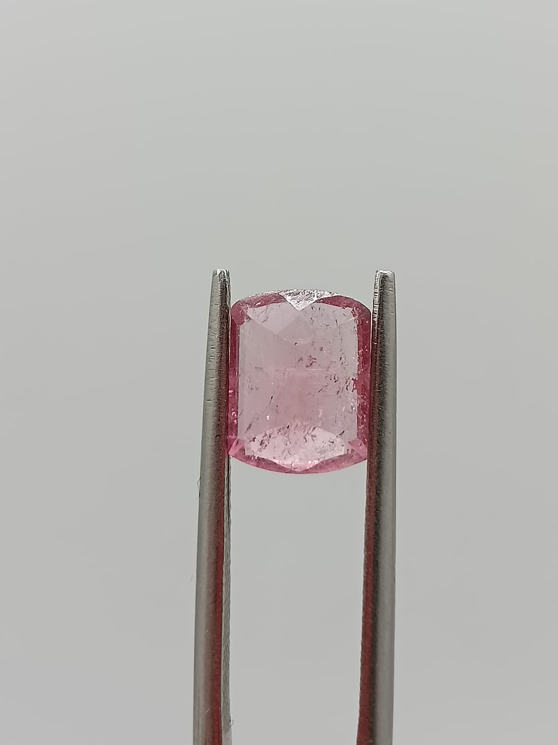 Turmalina rosa rectangular de 1.82ct