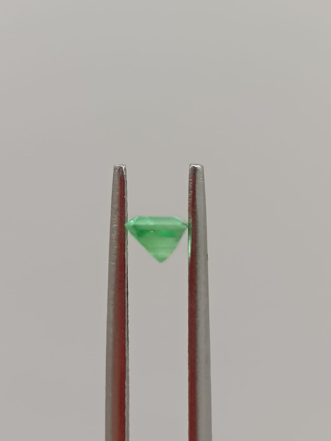 Esmeralda colombiana rectangular de 0.51ct