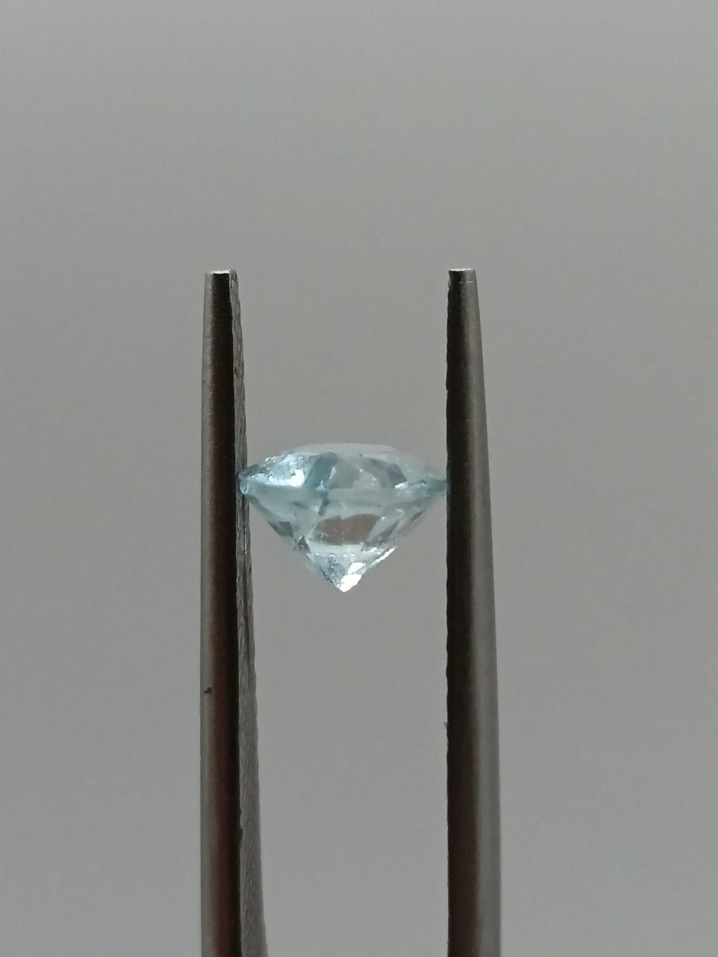 Aguamarina ovalada de 1.07ct