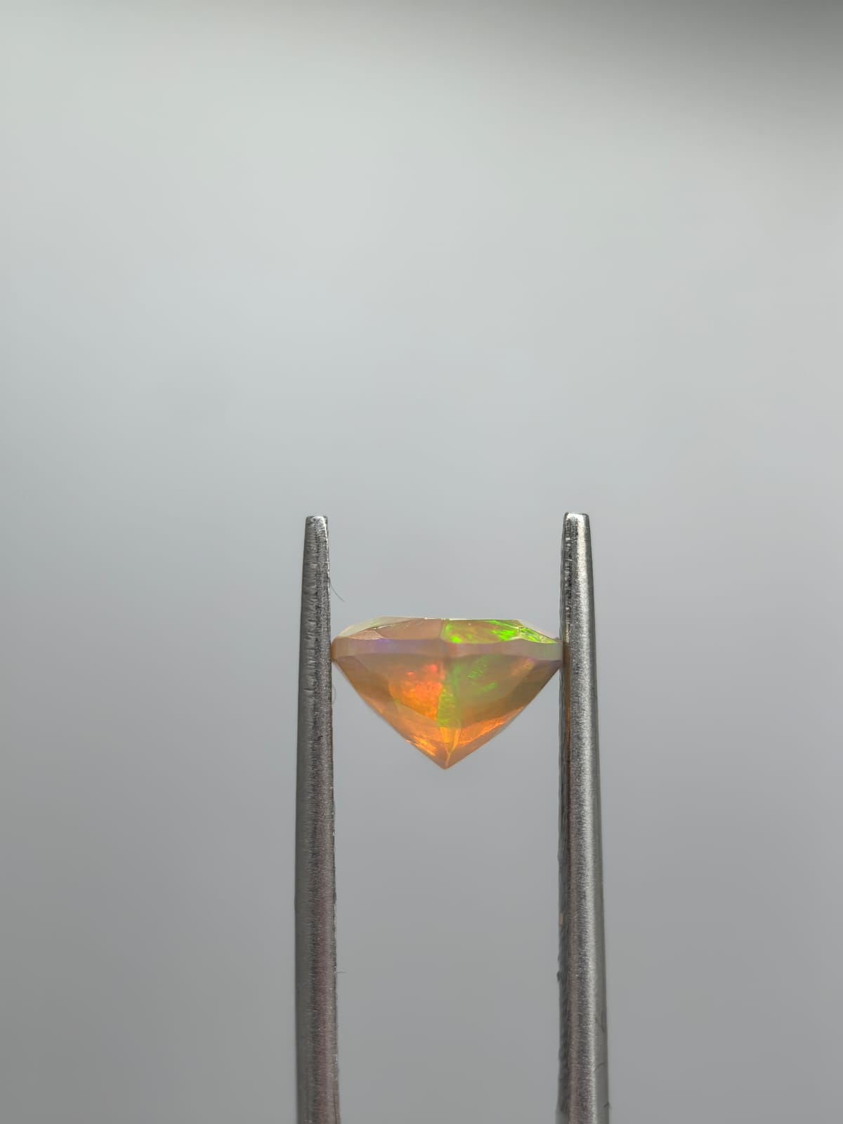 Ópalo forma de gota de 1.73ct