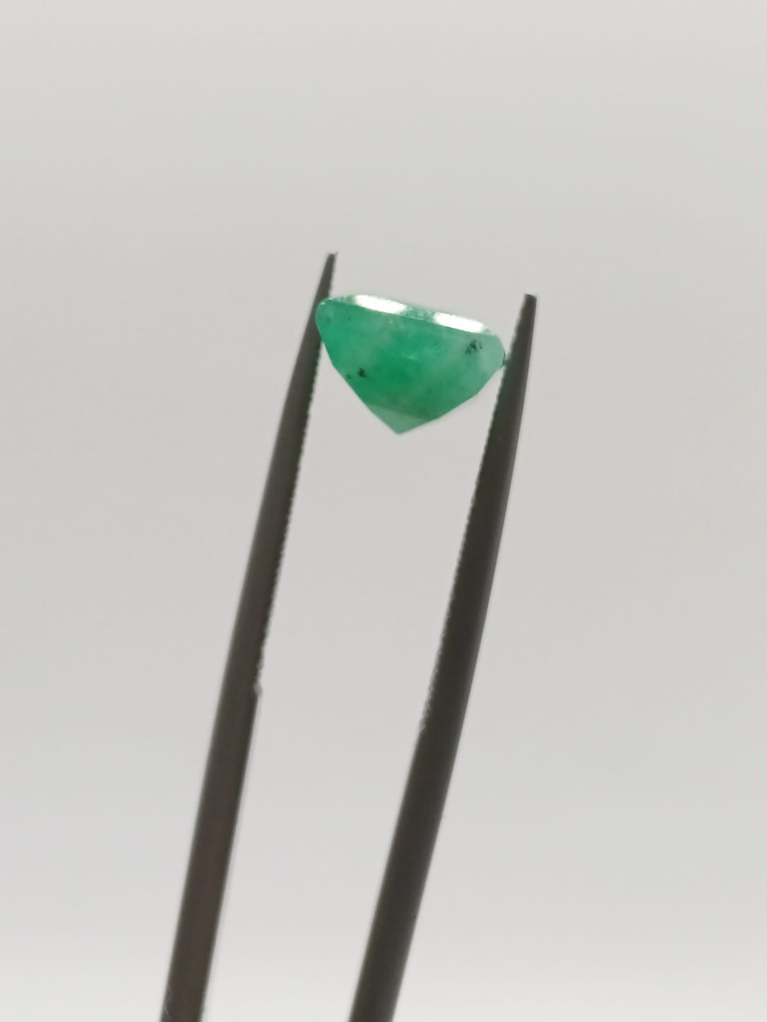 Esmeralda brasileña cuadrada de 3.22ct