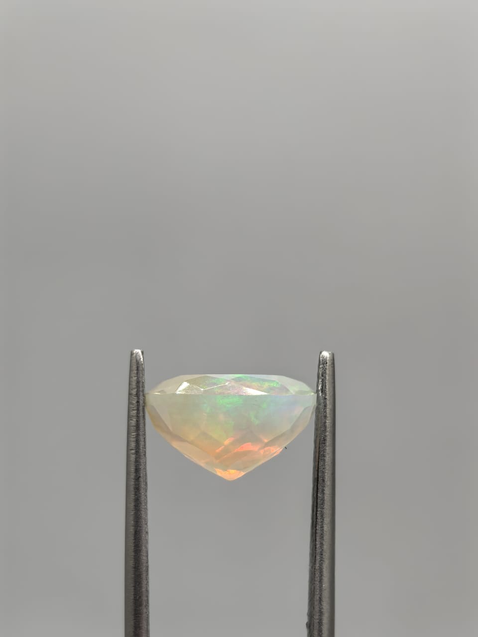 Ópalo circular de 2.50ct