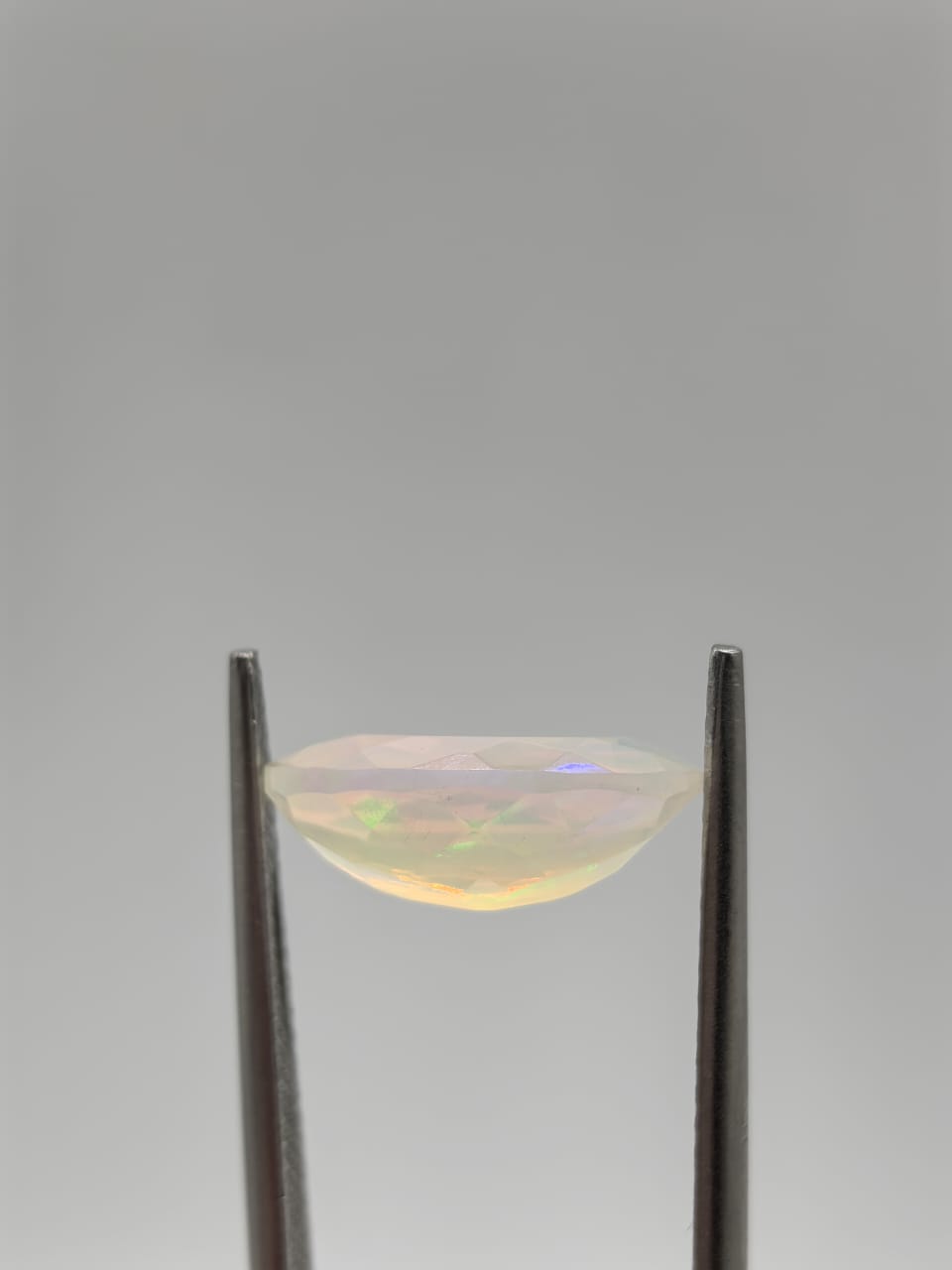 Ópalo ovalado de 2.26ct