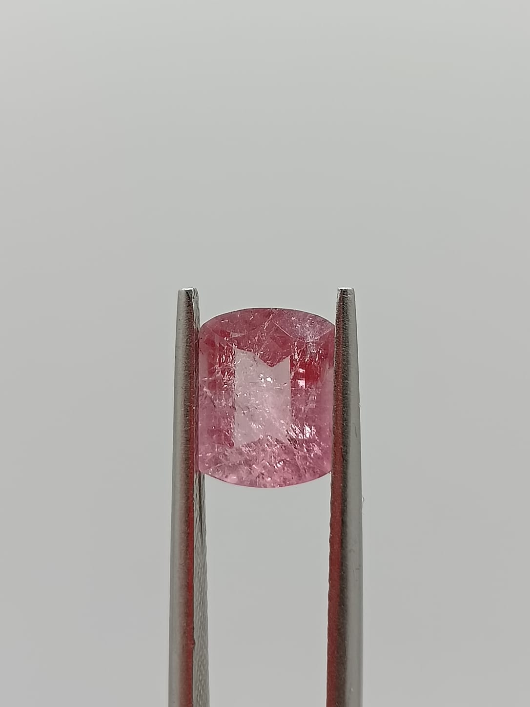 Turmalina rosa rectangular de 1.82ct