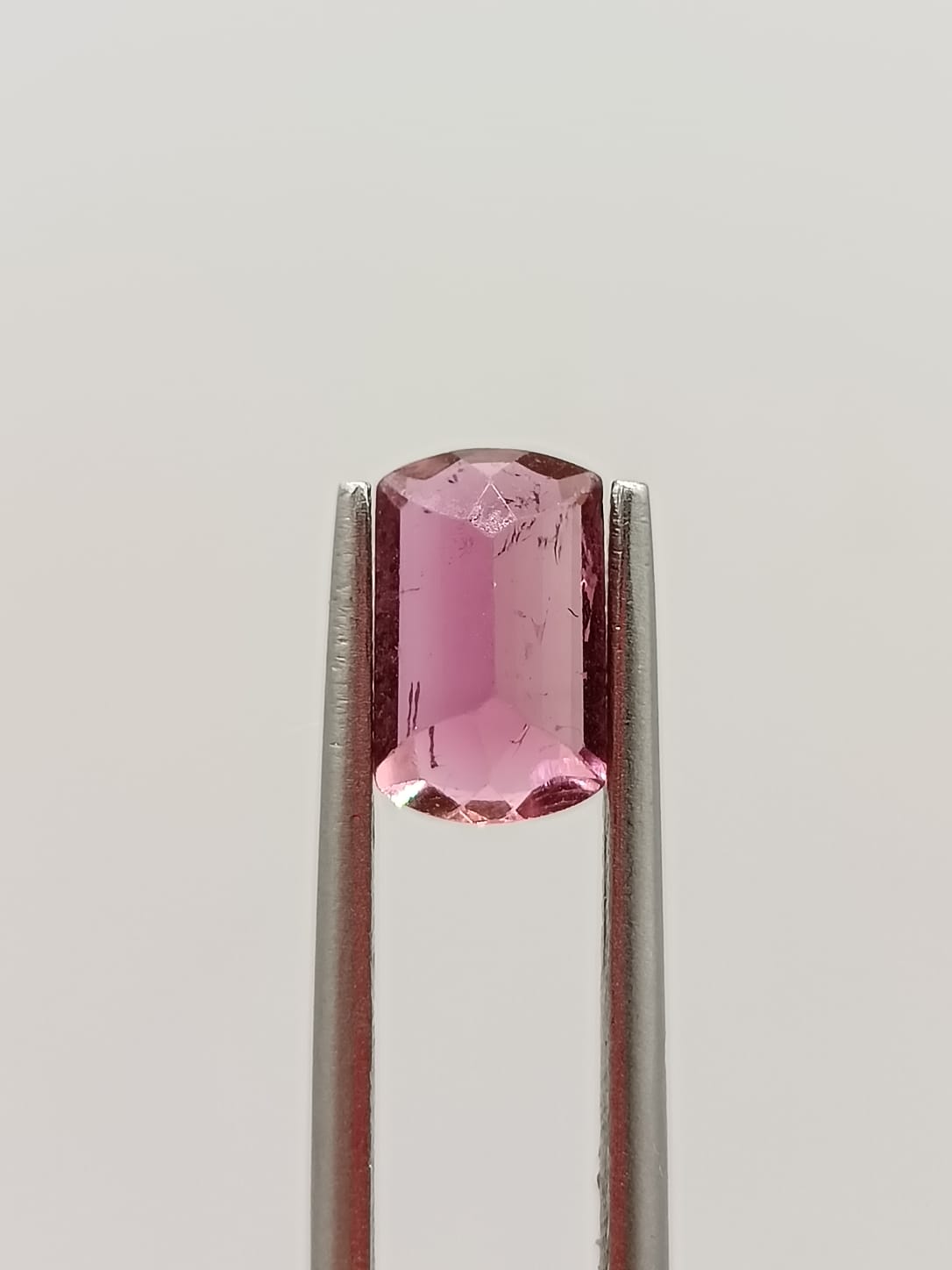 Turmalina rosa rectangular de 1.38ct