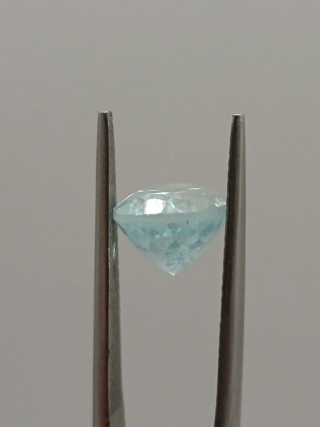 Aguamarina ovalada de 3.35ct