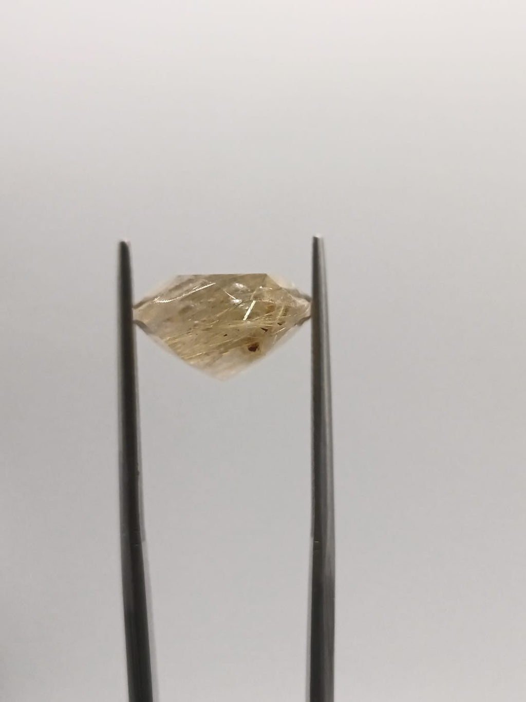 Cuarzo rutilado rectangular de 11.09ct