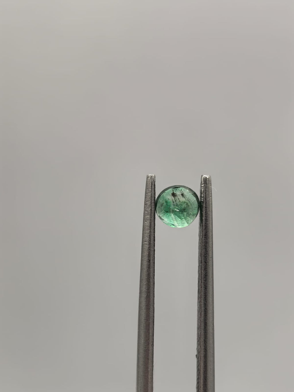 Esmeralda colombiana circular de 0.28ct