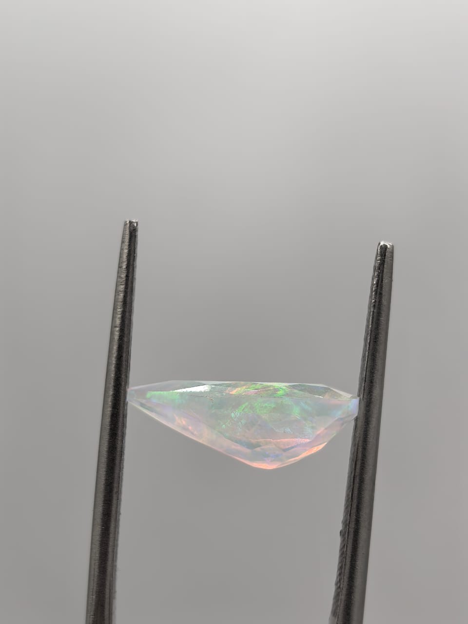 Ópalo forma de gota de 1.61ct