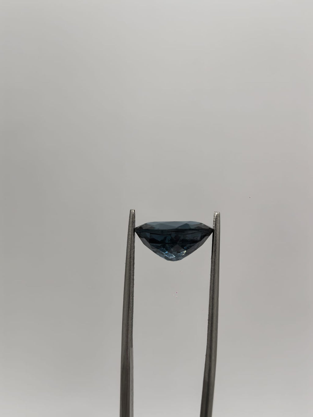 Topacio London blue ovalado de 5.43ct