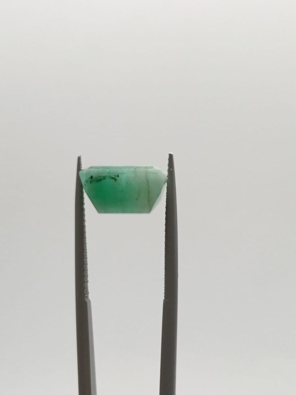 Esmeralda brasileña rectangular de 5.37ct