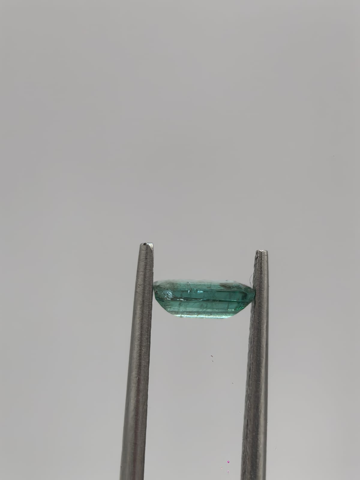 Esmeralda colombiana rectangular de 0.49ct