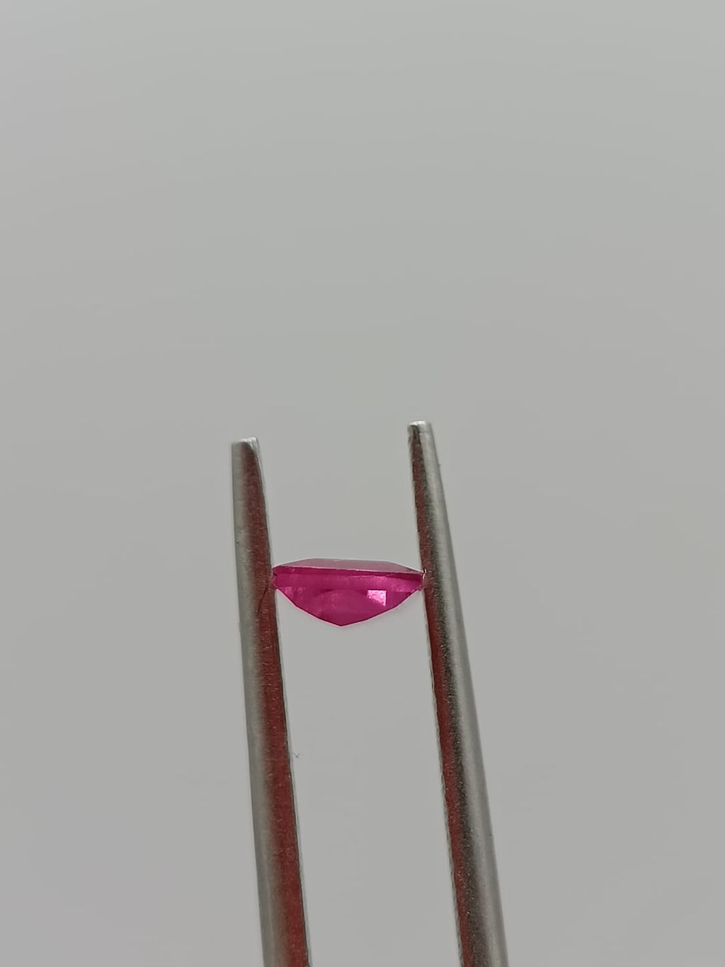 Turmalina rosa rectangular de 0.70ct
