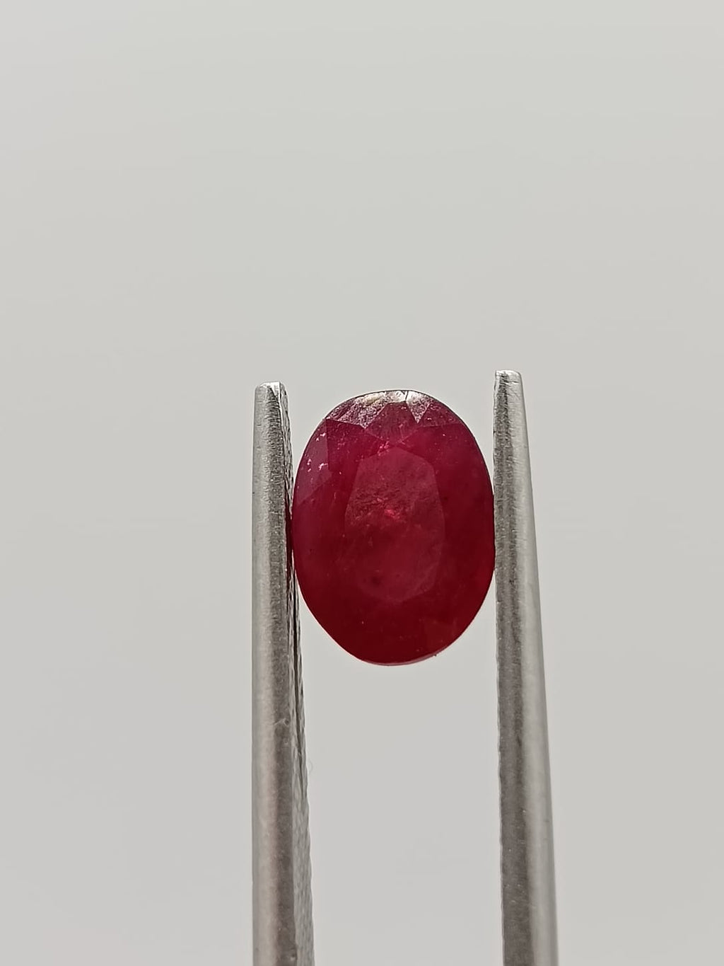 Rubí ovalado de 1.94ct
