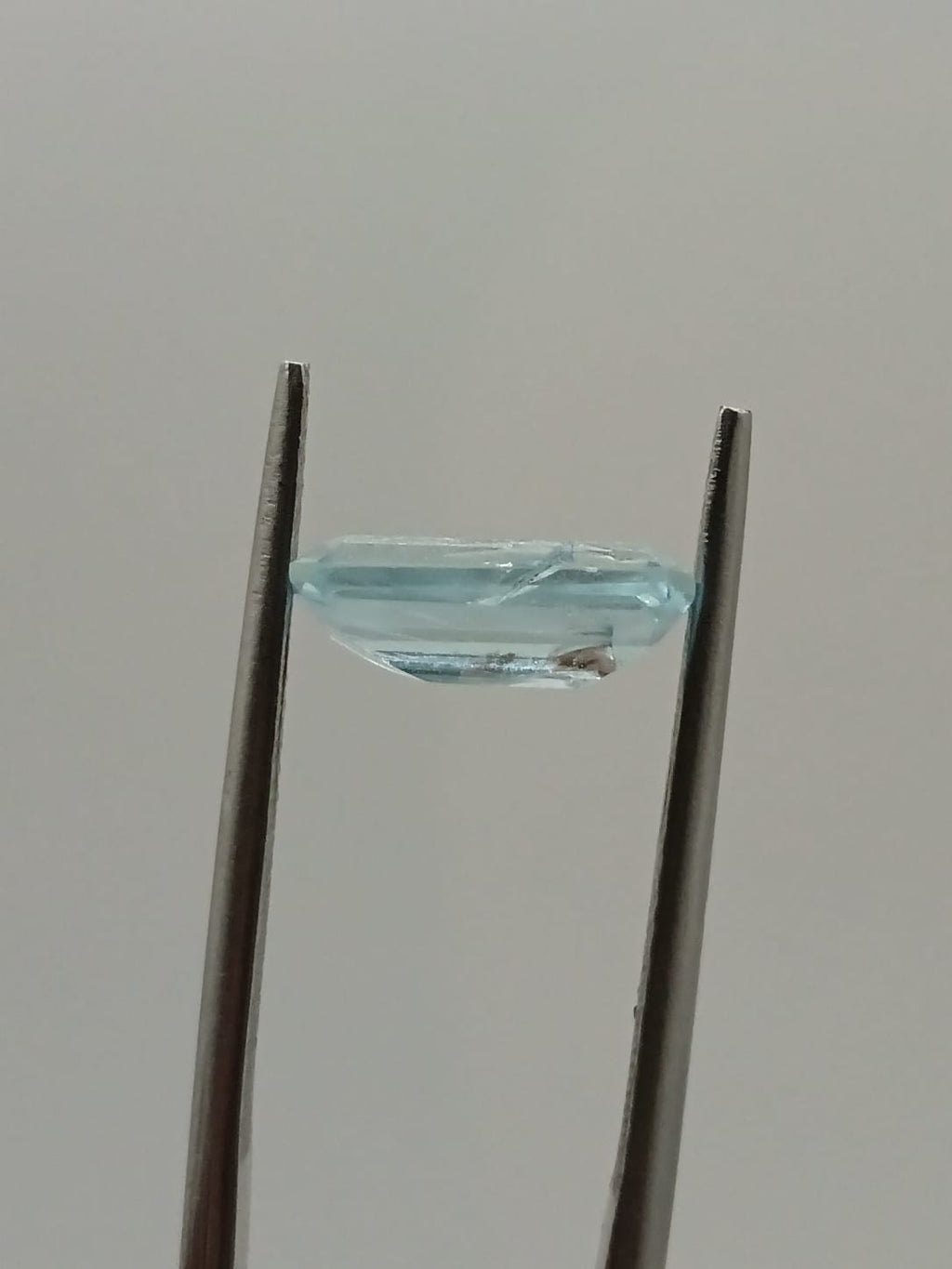 Aguamarina rectangular de 1.76ct