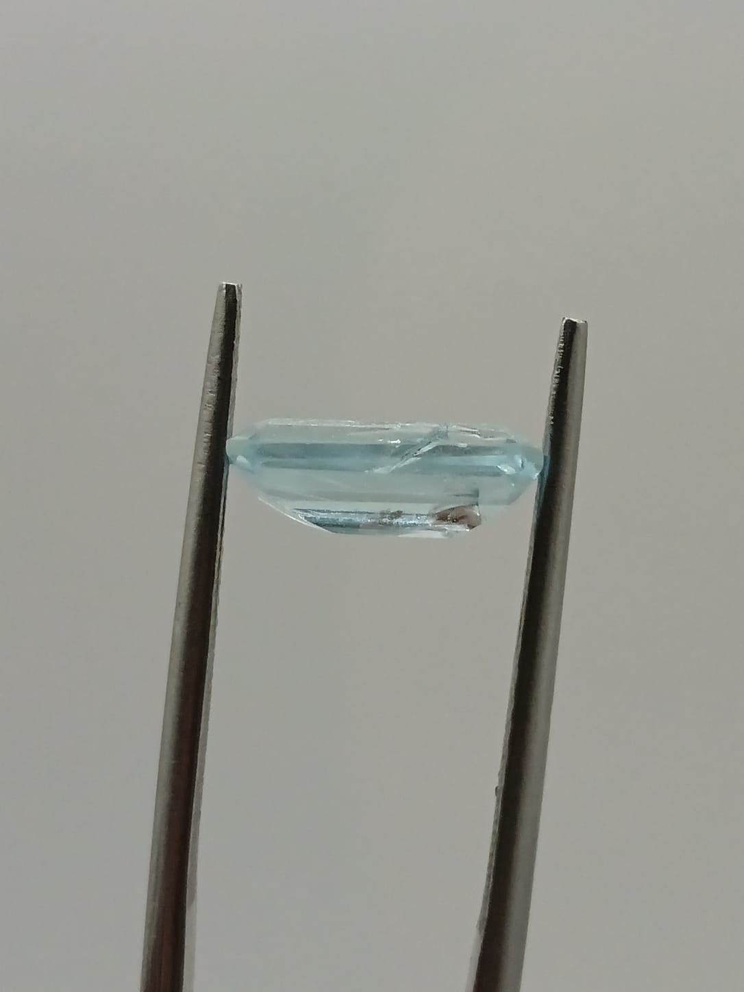 Aguamarina rectangular de 1.76ct