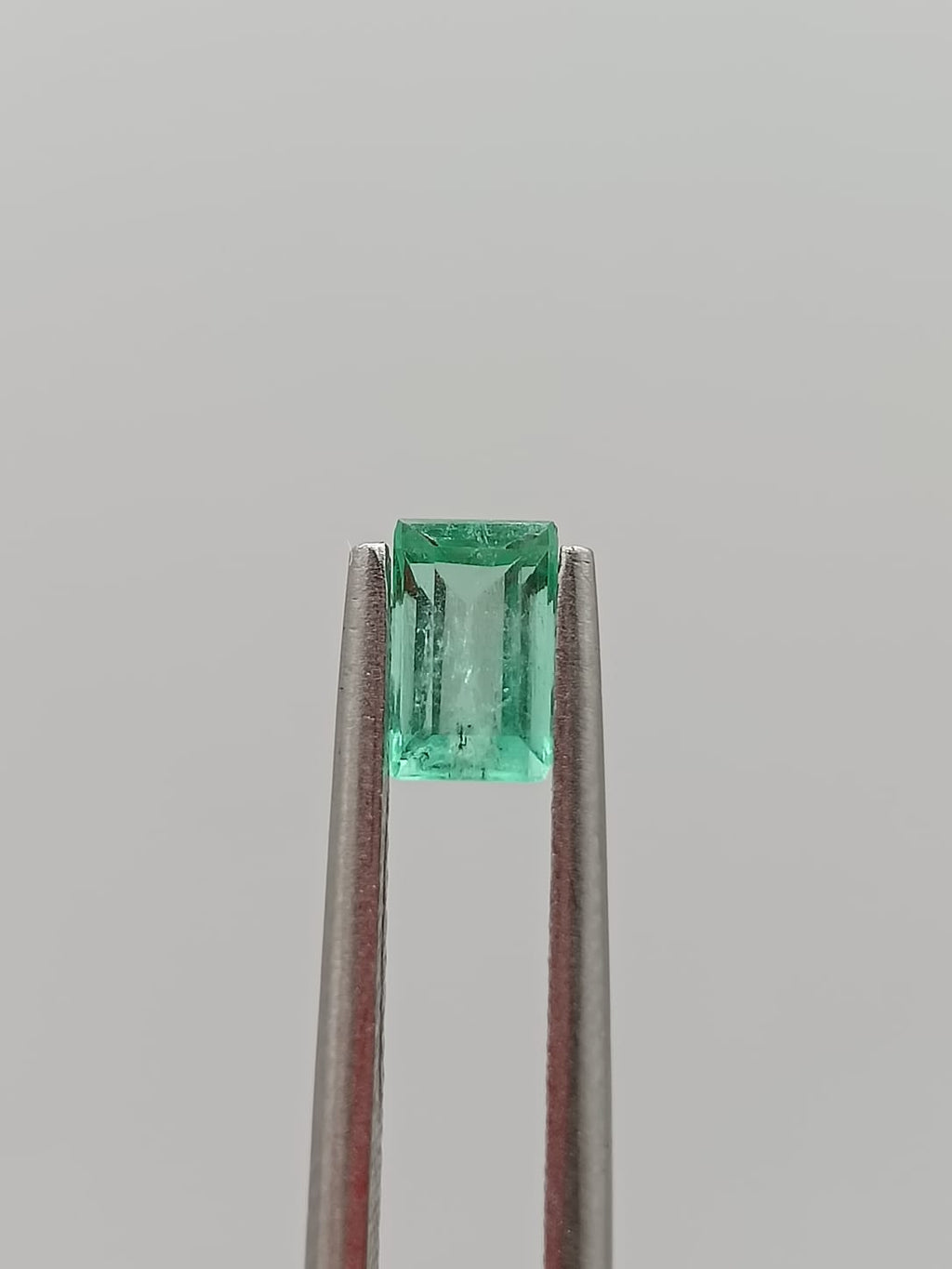 Esmeralda colombiana rectangular de 0.43ct