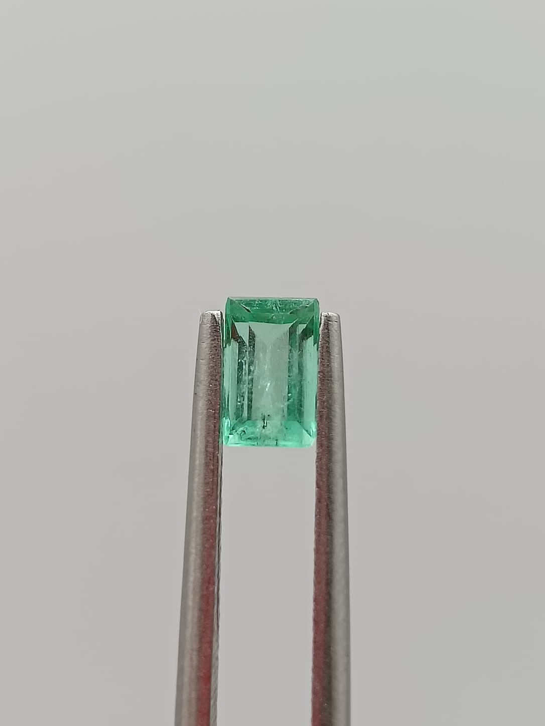 Esmeralda colombiana rectangular de 0.43ct