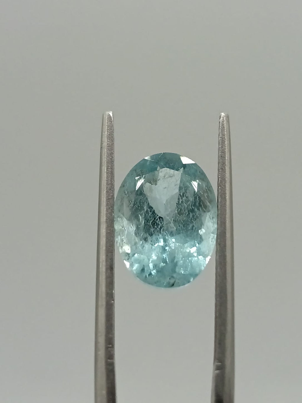 Aguamarina ovalada de 3.11ct