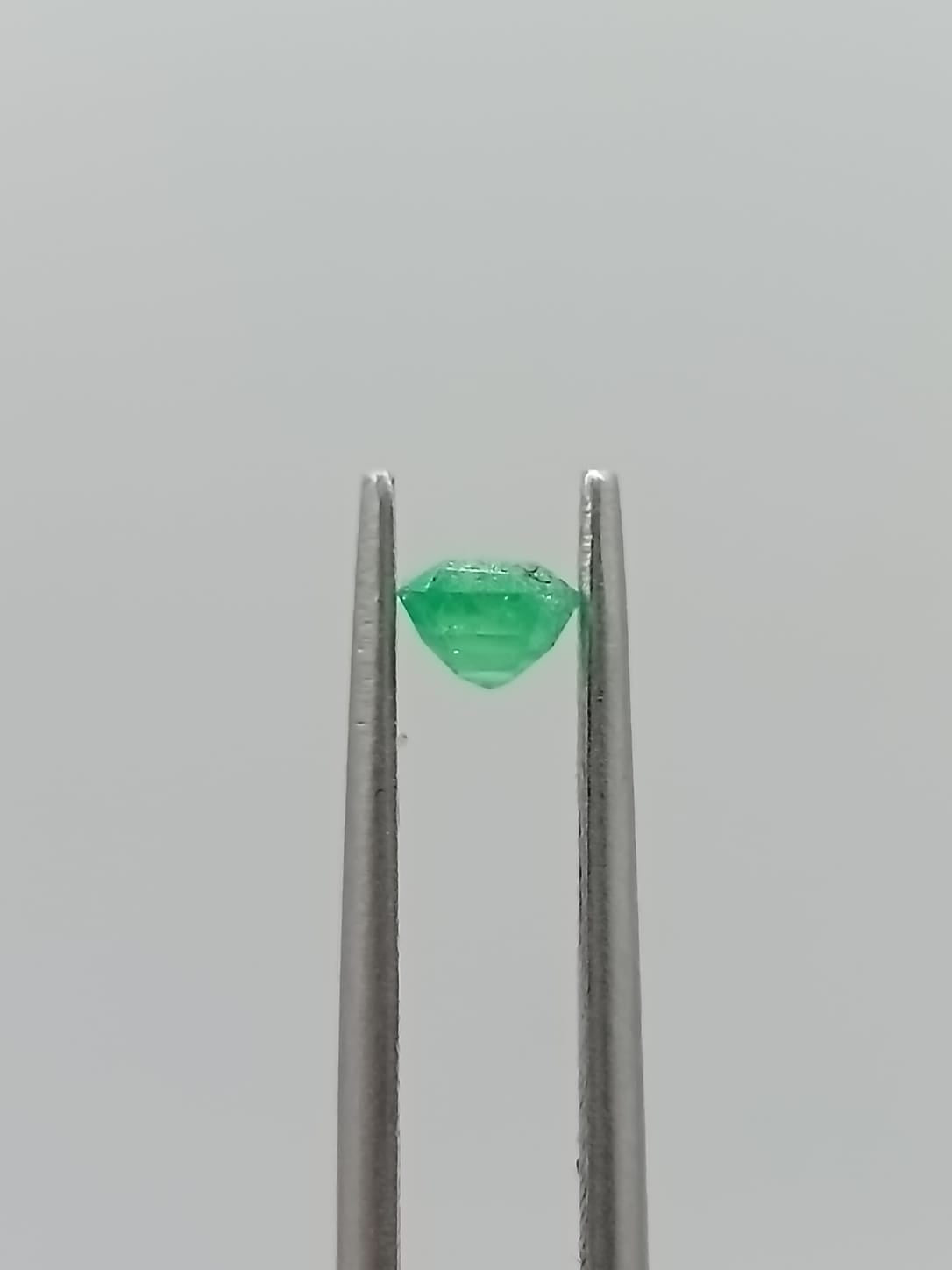 Esmeralda colombiana rectangular de 0.50ct