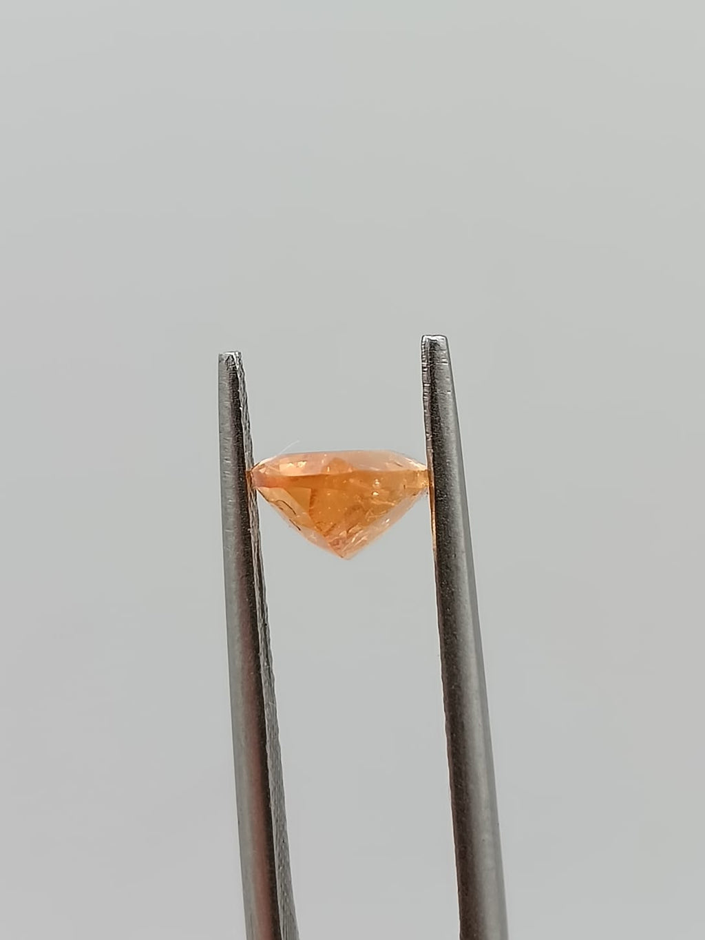 Topacio imperial ovalado de 1.82ct