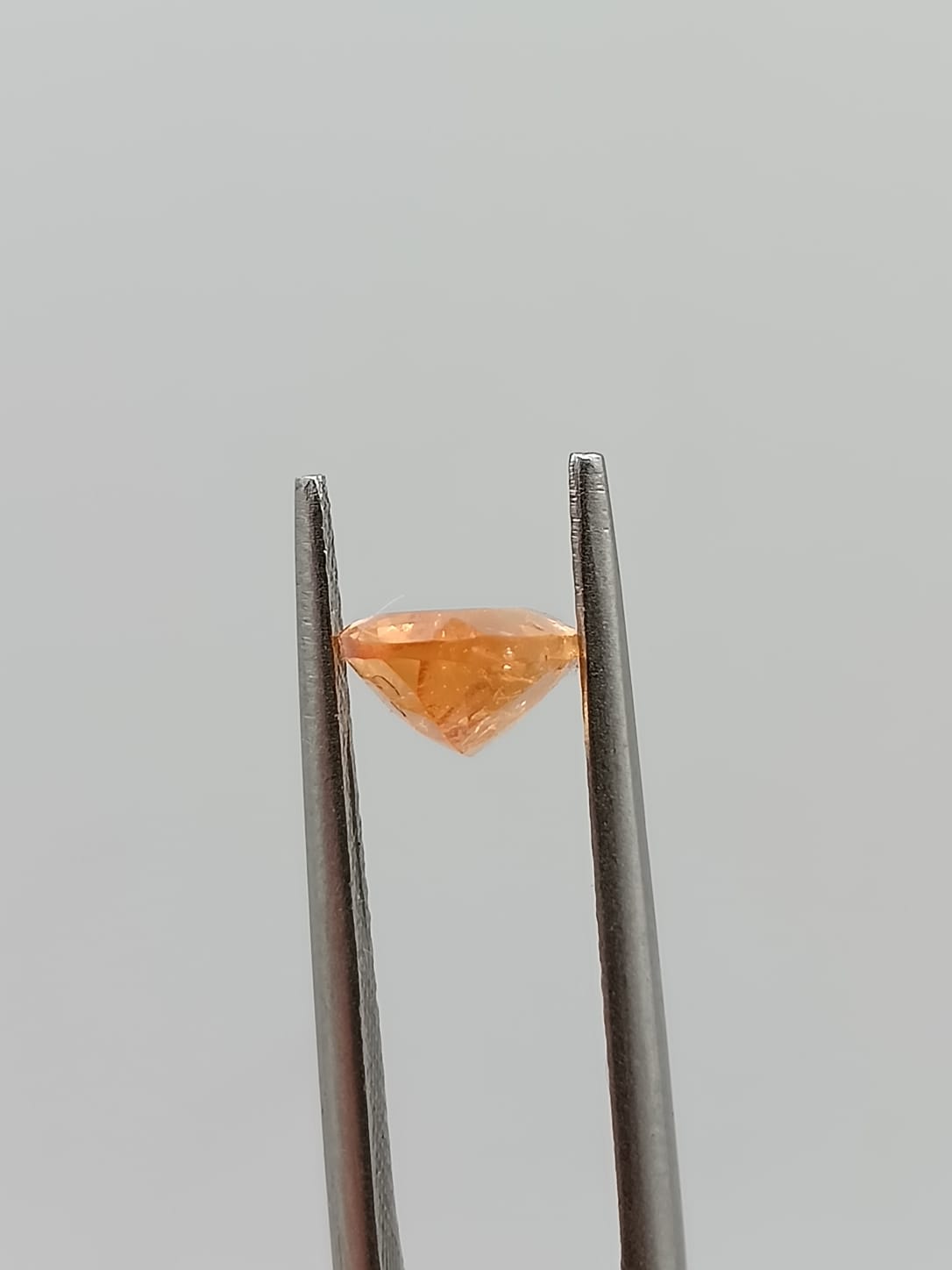 Topacio imperial ovalado de 1.82ct