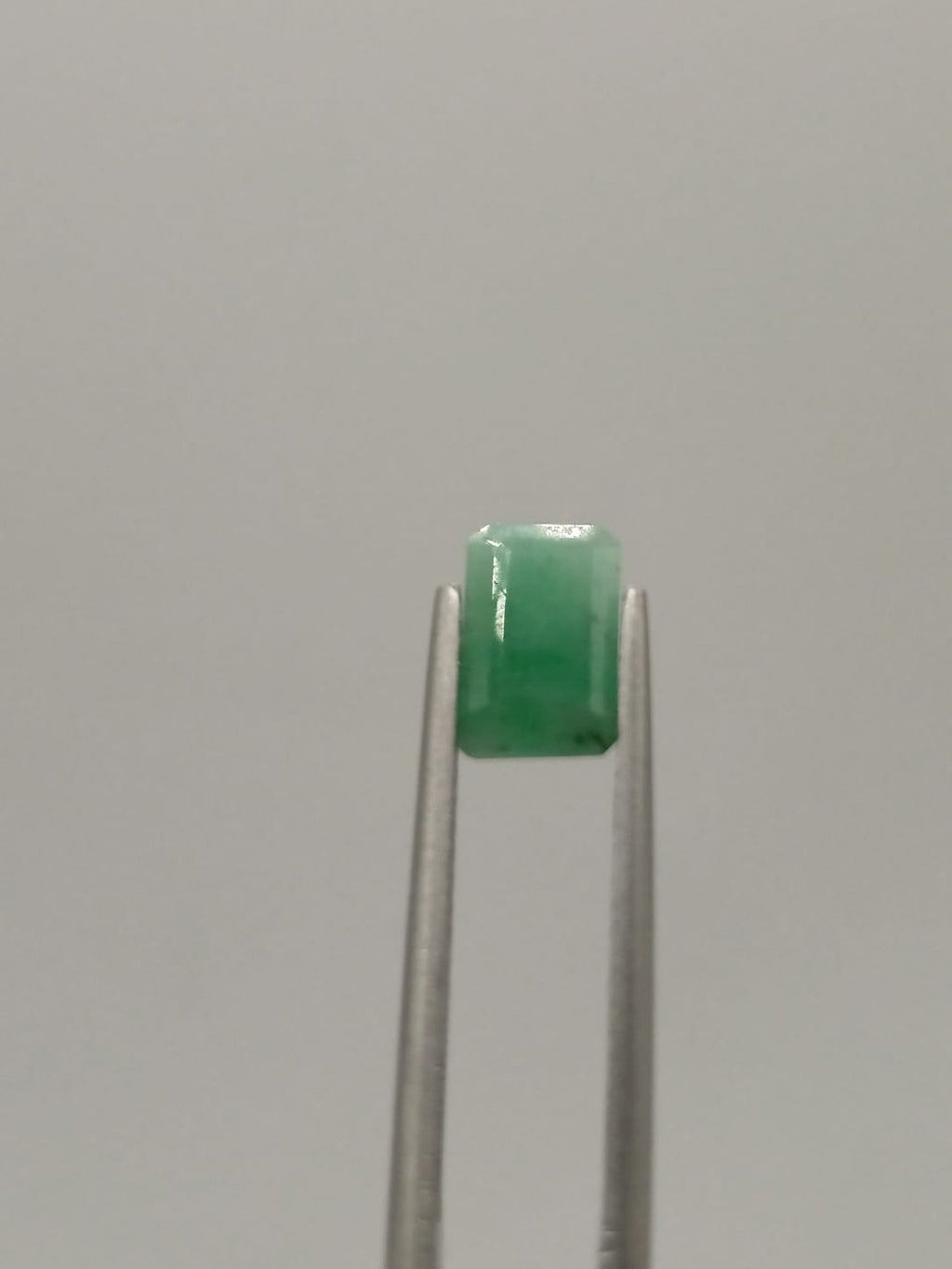 Esmeralda brasileña rectangular de 1.48ct