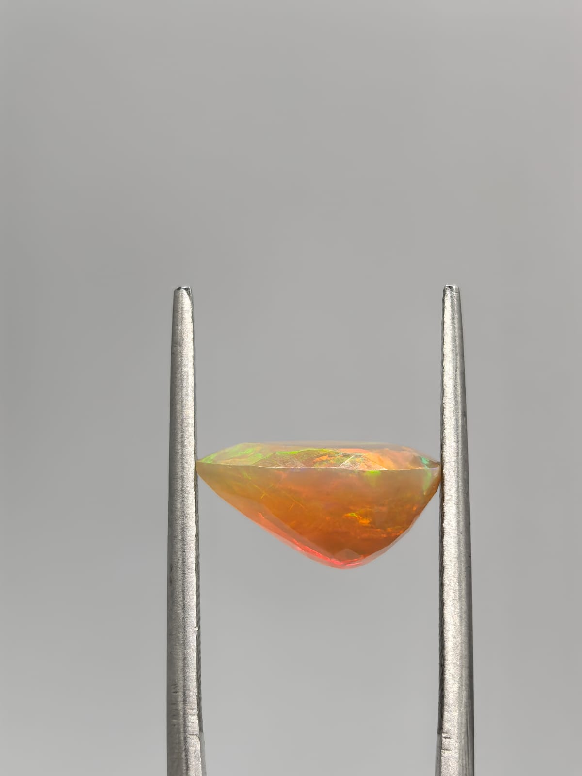 Ópalo forma de gota de 1.76ct