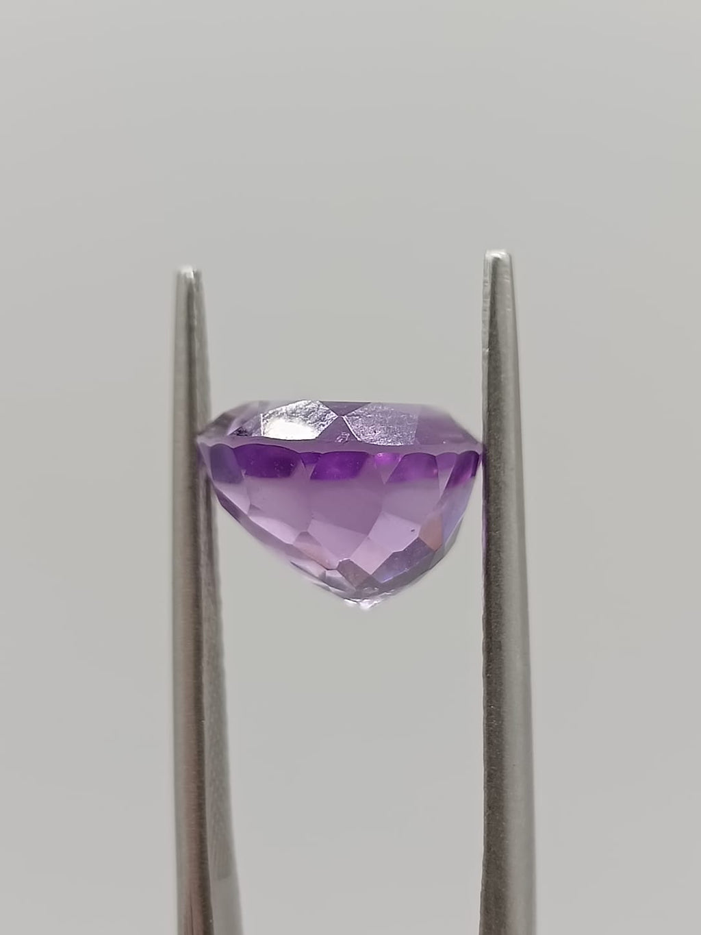 Amatista ovalada de 4.68ct