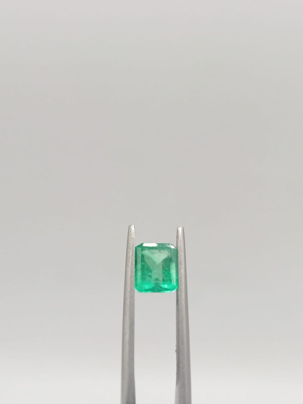 Esmeralda colombiana rectangular de 1.10ct