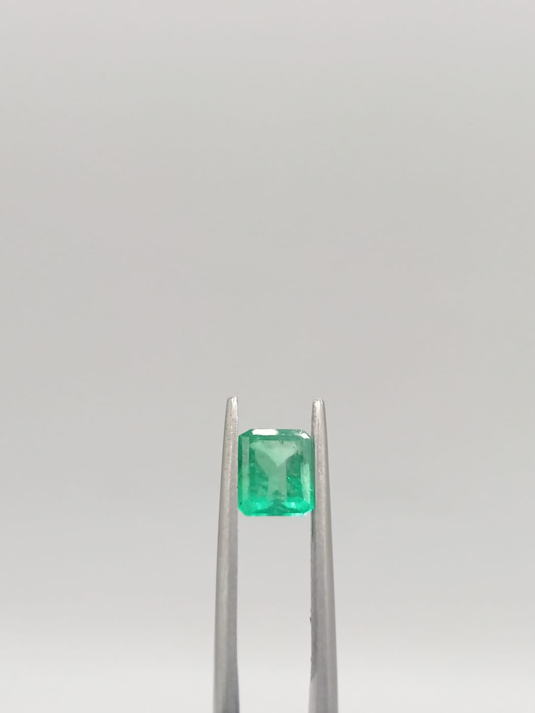 Esmeralda colombiana rectangular de 1.10ct