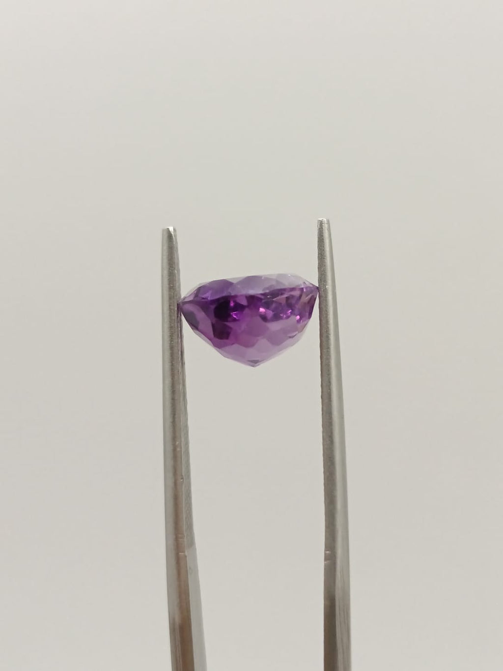 Amatista ovalada de 3.70ct