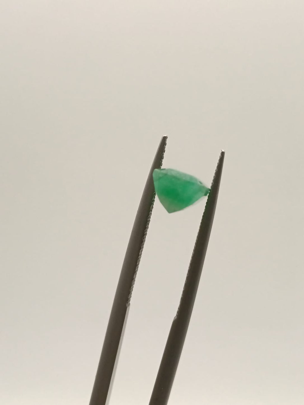 Esmeralda brasileña rectangular de 2.74ct