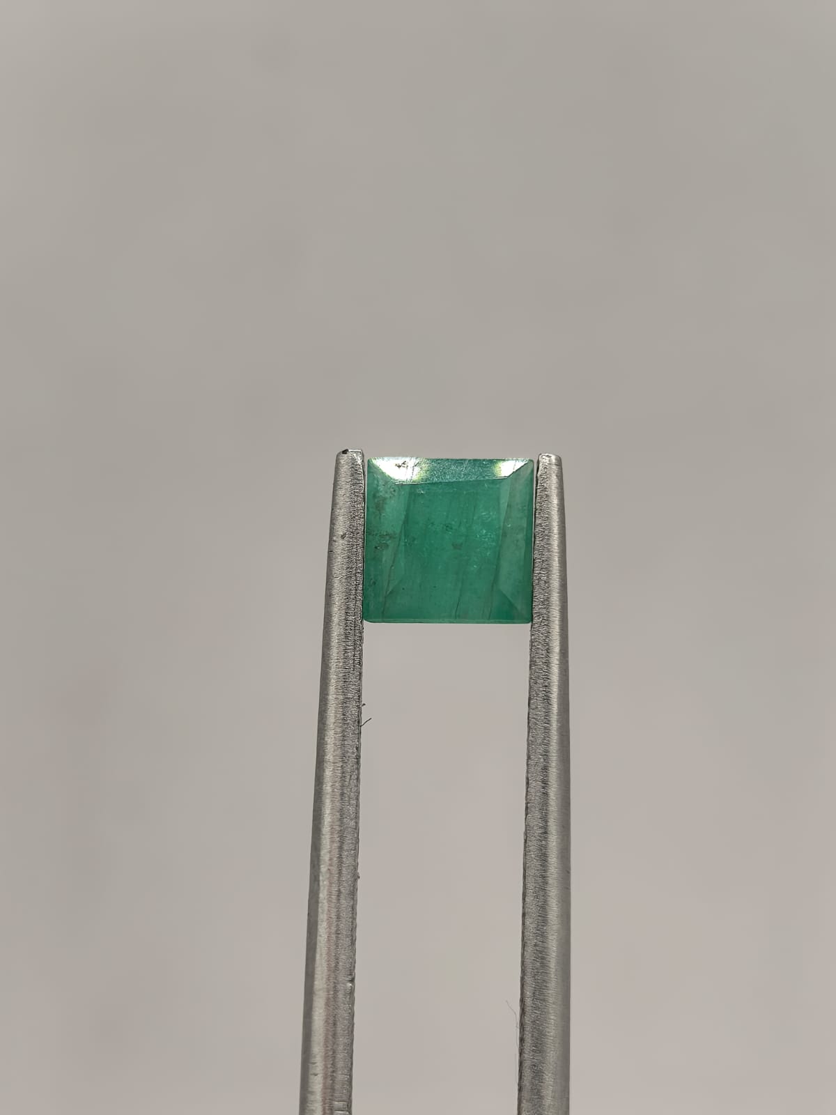 Esmeralda brasileña cuadrada de 0.55ct