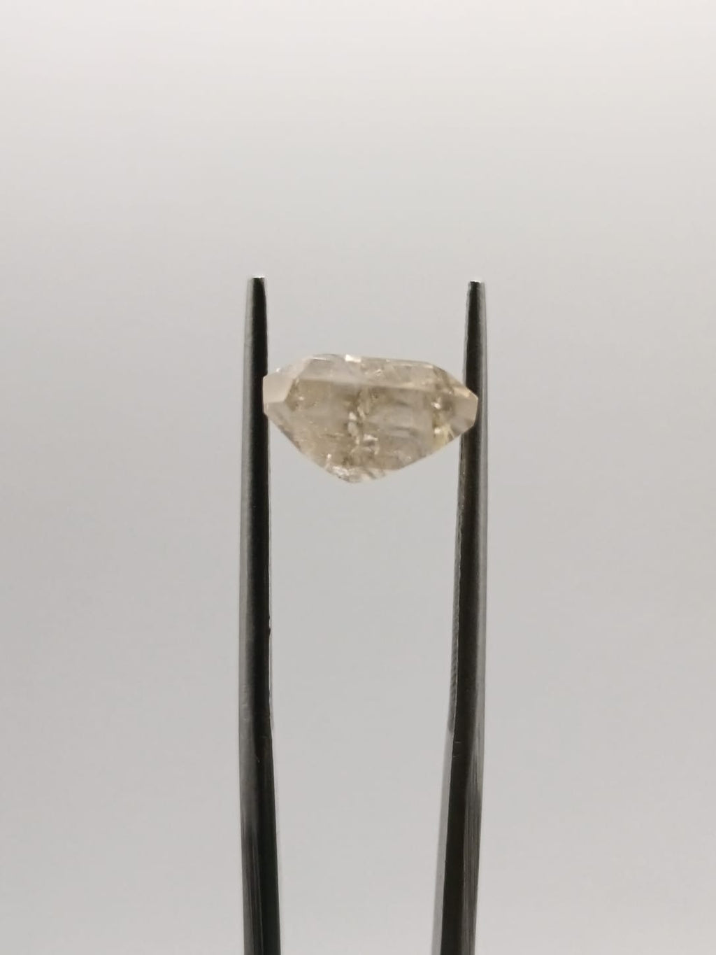Cuarzo rutilado rectangular de 7.49ct