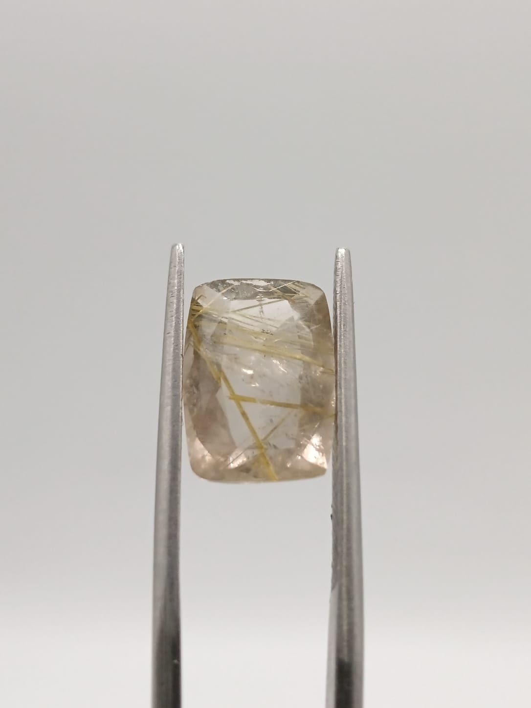 Cuarzo rutilado rectangular de 4.76ct