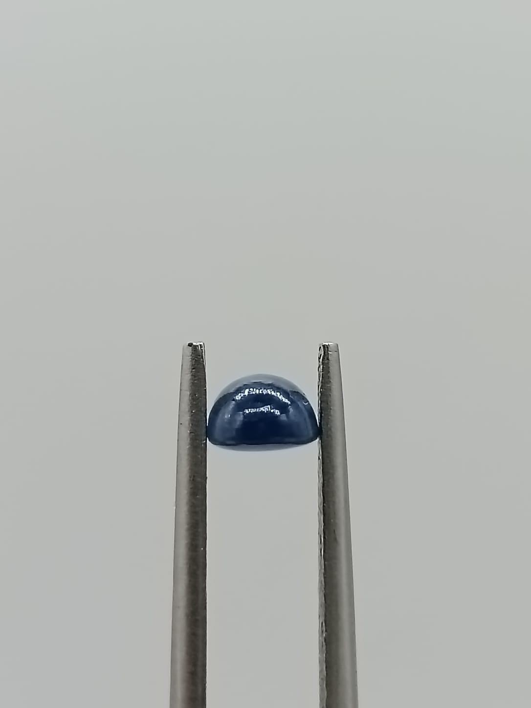 Zafiro ovalado de 0.93ct