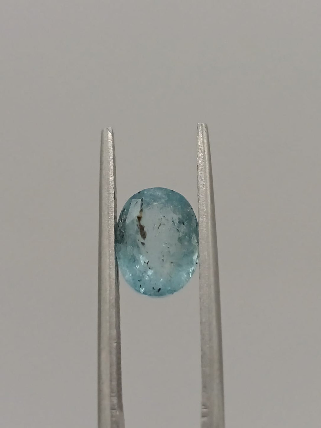 Aguamarina ovalada de 1.57ct